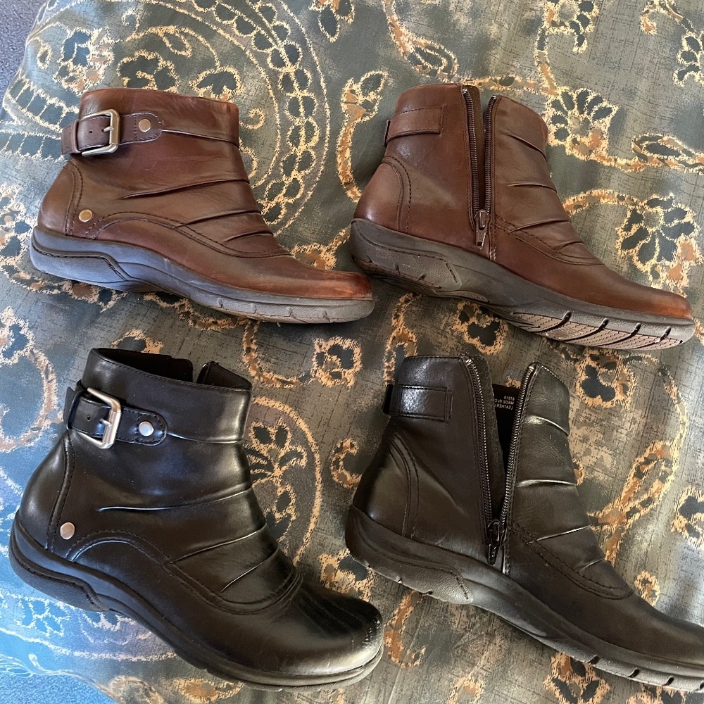 Clark ankle boots size 8.5 med